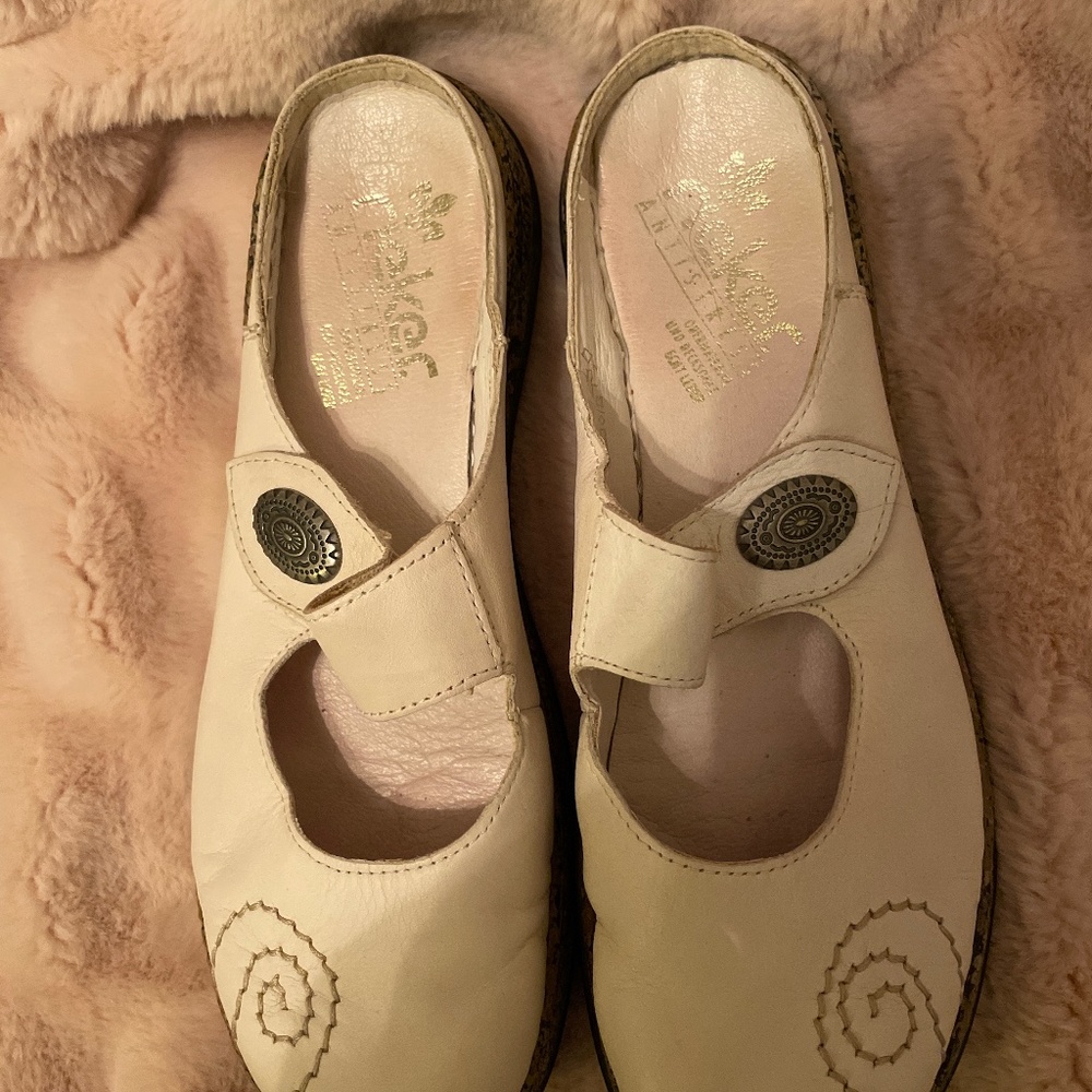 Rieker slides